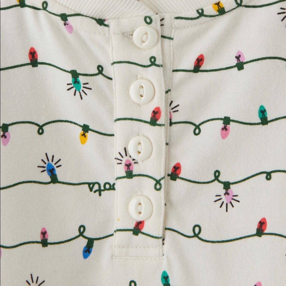 - Brand new Roots sleep set - Picture 2 of 2